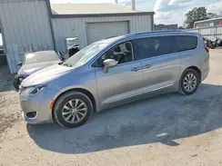 2C4RC1BG9JR142353 2018 CHRYSLER PACIFICA