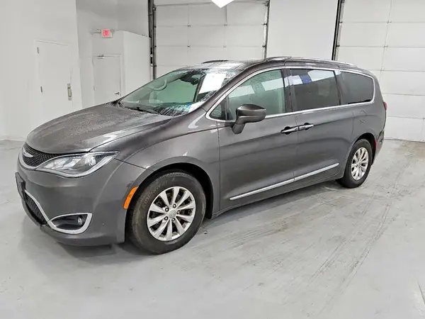 2C4RC1BG9JR144684 2018 CHRYSLER PACIFICA - Image 1