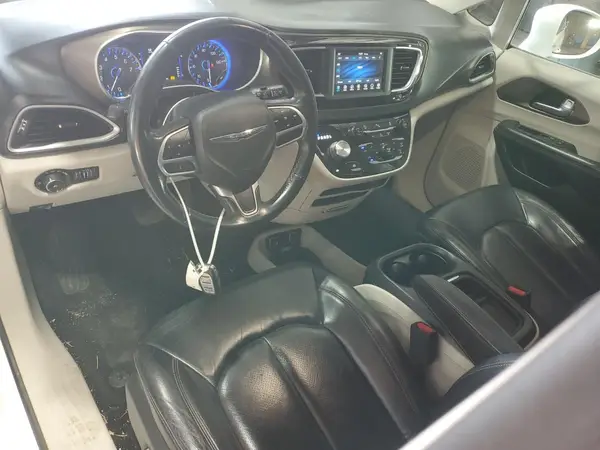 2C4RC1BG9JR186157 2018 CHRYSLER PACIFICA - Image 8