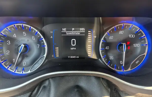 2C4RC1BG9JR211624 2018 CHRYSLER PACIFICA - Image 8