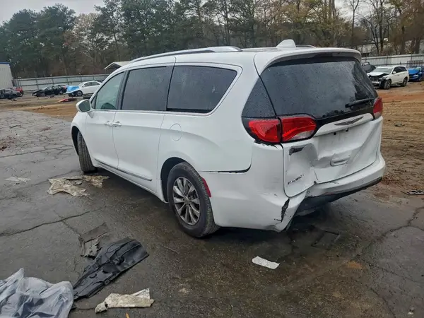 2C4RC1BG9JR214166 2018 CHRYSLER PACIFICA - Image 2
