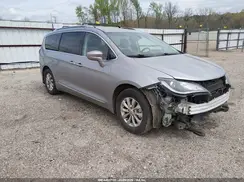 2C4RC1BG9JR246163 2018 CHRYSLER PACIFICA
