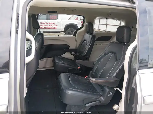 2C4RC1BG9JR246163 2018 CHRYSLER PACIFICA - Image 8