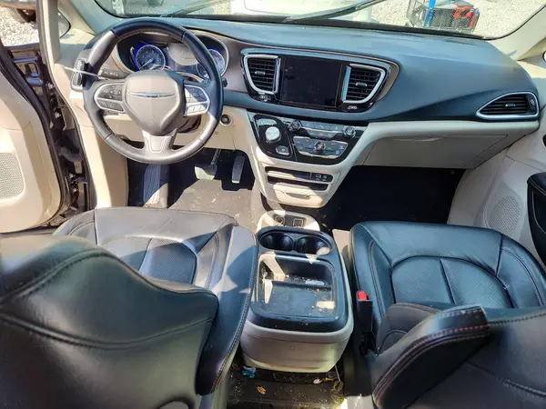 2C4RC1BG9JR246700 2018 CHRYSLER PACIFICA - Image 8
