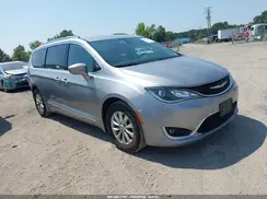 2C4RC1BG9JR246759 2018 CHRYSLER PACIFICA