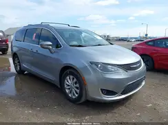 2C4RC1BG9JR261150 2018 CHRYSLER PACIFICA