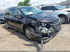 2C4RC1BG9JR262850 2018 CHRYSLER PACIFICA