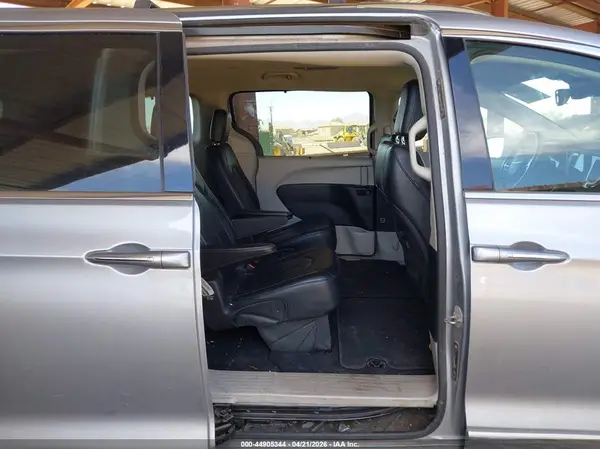 2C4RC1BG9JR262878 2018 CHRYSLER PACIFICA - Image 8