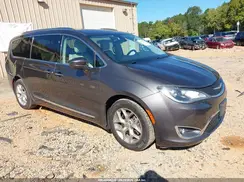 2C4RC1BG9JR270897 2018 CHRYSLER PACIFICA