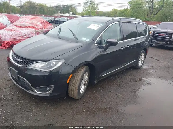 2C4RC1BG9JR278045 2018 CHRYSLER PACIFICA - Image 2