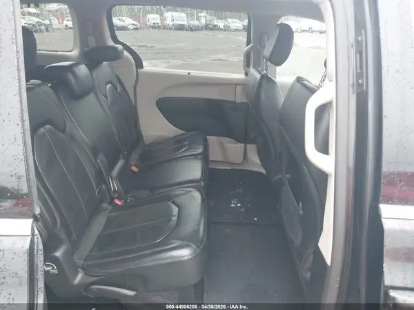2C4RC1BG9JR278045 2018 CHRYSLER PACIFICA - Image 8