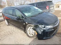2C4RC1BG9JR278952 2018 CHRYSLER PACIFICA