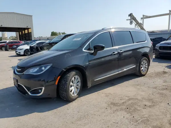 2C4RC1BG9JR290468 2018 CHRYSLER PACIFICA - Image 1