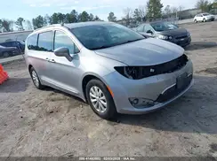2C4RC1BG9JR290695 2018 CHRYSLER PACIFICA
