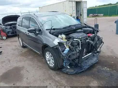 2C4RC1BG9JR290731 2018 CHRYSLER PACIFICA