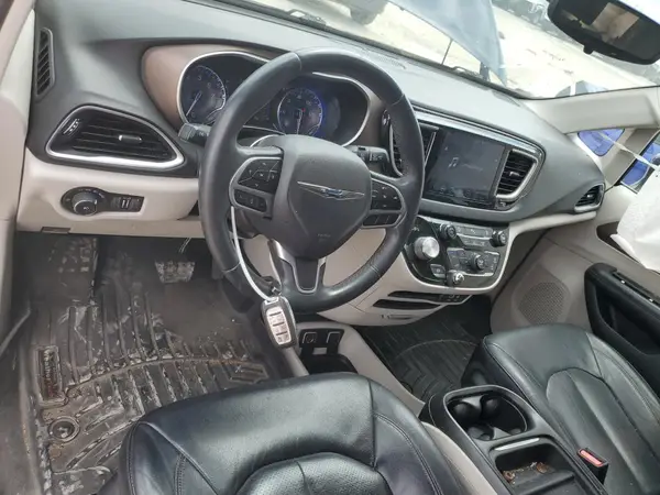 2C4RC1BG9JR291684 2018 CHRYSLER PACIFICA - Image 8