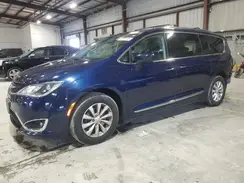 2C4RC1BG9JR316938 2018 CHRYSLER PACIFICA