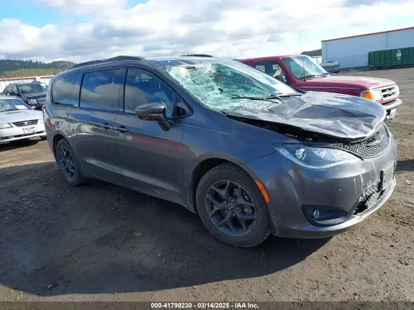2C4RC1BG9JR321945 2018 CHRYSLER PACIFICA - Image 1
