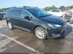 2C4RC1BG9JR322948 2018 CHRYSLER PACIFICA