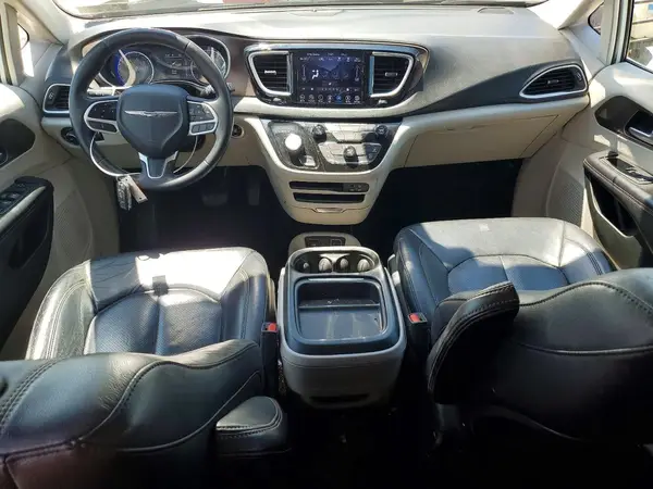 2C4RC1BG9JR352287 2018 CHRYSLER PACIFICA - Image 8
