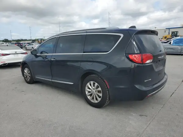 2C4RC1BG9JR353259 2018 CHRYSLER PACIFICA - Image 2