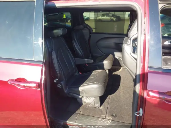 2C4RC1BG9JR354802 2018 CHRYSLER PACIFICA - Image 8
