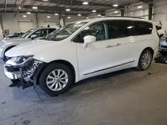 2C4RC1BG9KR527509 2019 CHRYSLER PACIFICA