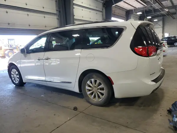 2C4RC1BG9KR527509 2019 CHRYSLER PACIFICA - Image 2