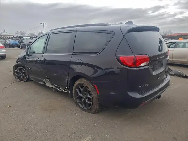 2C4RC1BG9KR532192 2019 CHRYSLER PACIFICA - Image 2