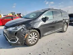 2C4RC1BG9KR532564 2019 CHRYSLER PACIFICA