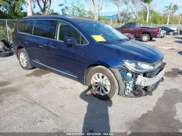 2C4RC1BG9KR539434 2019 CHRYSLER PACIFICA - Image 1