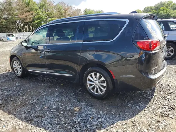 2C4RC1BG9KR550918 2019 CHRYSLER PACIFICA - Image 2