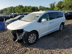2C4RC1BG9KR560526 2019 CHRYSLER PACIFICA