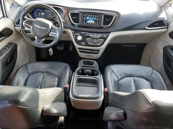 2C4RC1BG9KR560526 2019 CHRYSLER PACIFICA - Image 8
