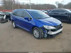 2C4RC1BG9KR570120 2019 CHRYSLER PACIFICA
