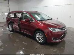 2C4RC1BG9KR589332 2019 CHRYSLER PACIFICA
