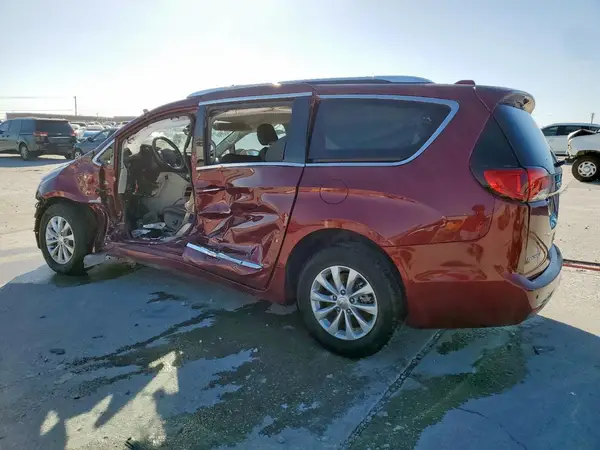 2C4RC1BG9KR596748 2019 CHRYSLER PACIFICA - Image 2