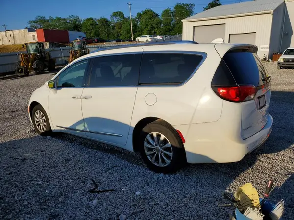 2C4RC1BG9KR597298 2019 CHRYSLER PACIFICA - Image 2