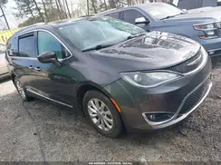 2C4RC1BG9KR597365 2019 CHRYSLER PACIFICA