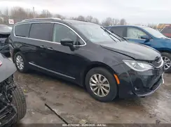 2C4RC1BG9KR626251 2019 CHRYSLER PACIFICA