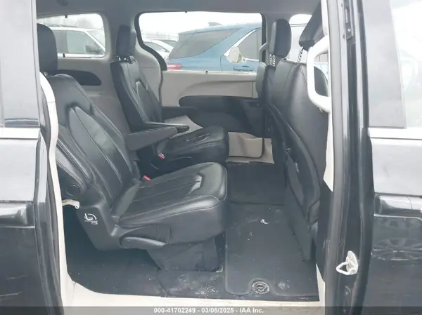2C4RC1BG9KR626251 2019 CHRYSLER PACIFICA - Image 8