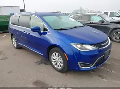2C4RC1BG9KR628145 2019 CHRYSLER PACIFICA