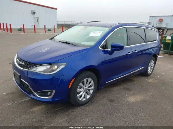2C4RC1BG9KR628145 2019 CHRYSLER PACIFICA - Image 2