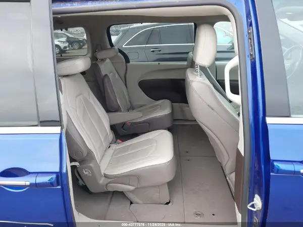 2C4RC1BG9KR628145 2019 CHRYSLER PACIFICA - Image 8