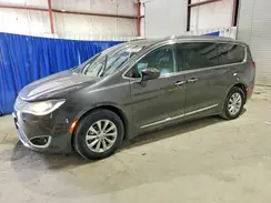 2C4RC1BG9KR665762 2019 CHRYSLER PACIFICA