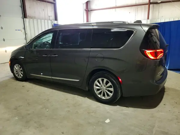 2C4RC1BG9KR665762 2019 CHRYSLER PACIFICA - Image 2