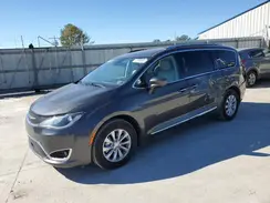 2C4RC1BG9KR666071 2019 CHRYSLER PACIFICA