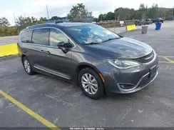 2C4RC1BG9KR666636 2019 CHRYSLER PACIFICA