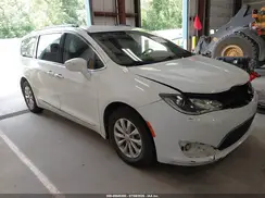2C4RC1BG9KR685364 2019 CHRYSLER PACIFICA