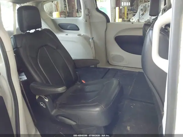 2C4RC1BG9KR685364 2019 CHRYSLER PACIFICA - Image 8